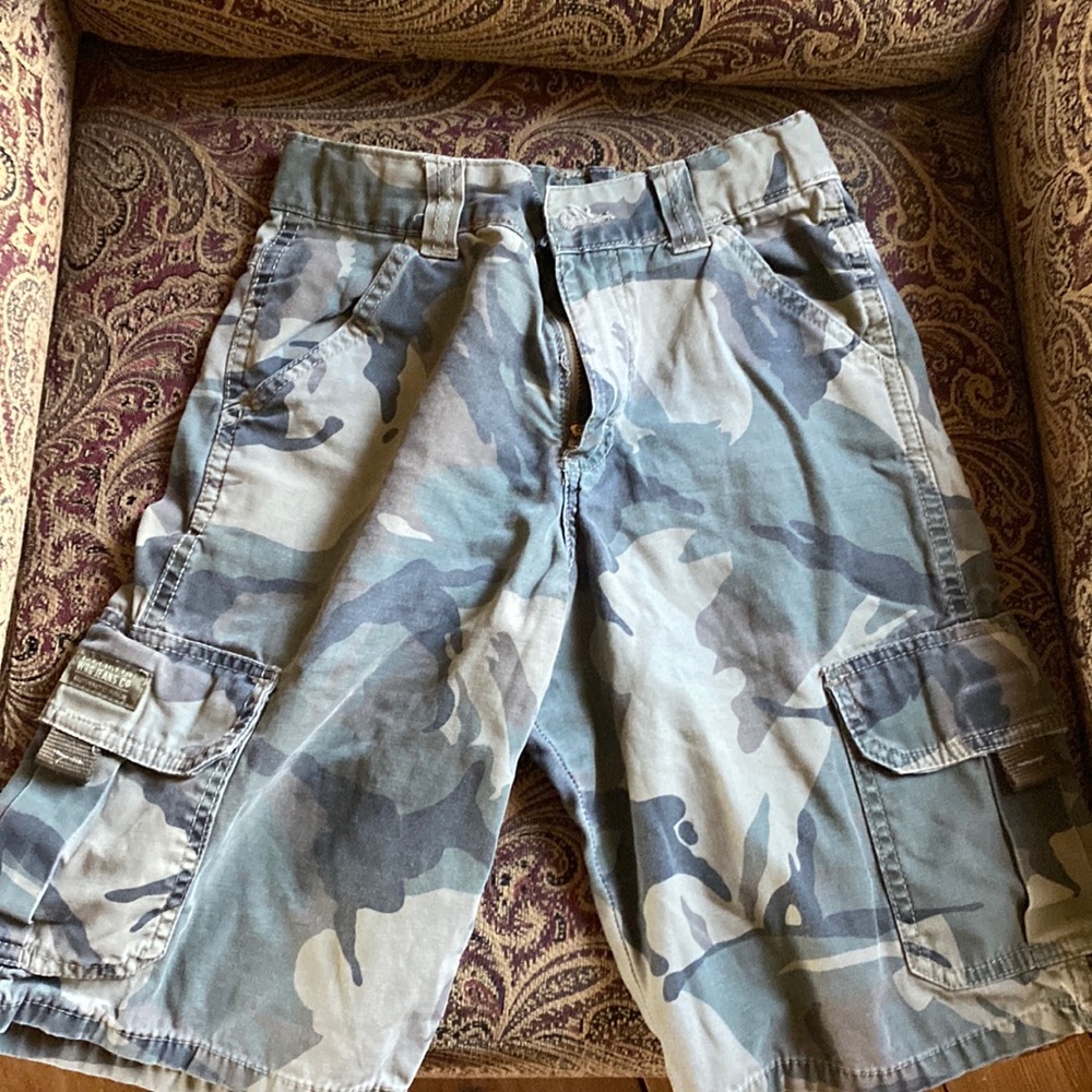 Boys 10 Reg camouflage shorts